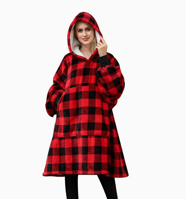 Le Sweat-Plaid oversize à capuche, coloris petits carreaux rouges et noirs